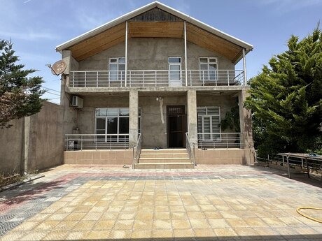 5 otaq · 200 m² · 1/1 mərtəbə, Hövsan