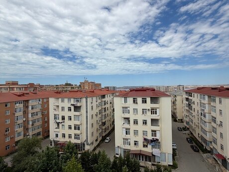 1 otaq · 57 m² · 2/3 mərtəbə, Qurtuluş 93