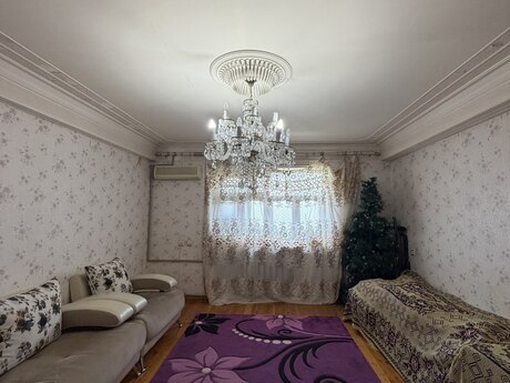 Bakıxanovda 4 otaqlı köhnə tikili mənzil satılır, 110 m², 190 000 AZN, şəkil 2 / 12