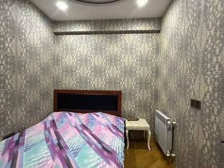 Qurtuluş 93 kompleksində 3 otaqlı yeni tikili mənzil satılır, 86 m², 130 000 AZN, şəkil 3 / 12