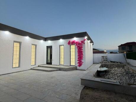 4 otaq · 135 m²
