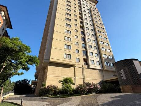 3-room new-build apartment for rent in Gənclik, 130 m², 3 000 AZN/mo, photo 5 / 12