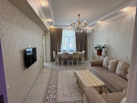 4 otaq · 83 m² · 5/6 mərtəbə, Qurtuluş 93