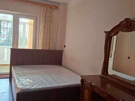 Yeni Günəşlidə 2 otaqlı köhnə tikili mənzil kirayə verilir, 60 m², 500 AZN/ay, şəkil 4 / 12