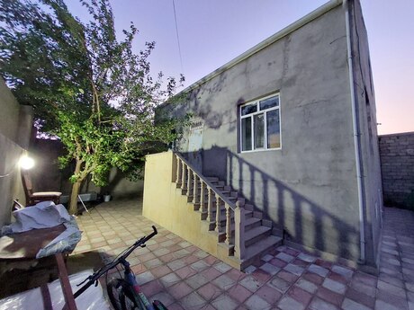 Hövsanda 4 otaqlı həyət evi satılır, 250 m², 97 000 AZN, şəkil 2 / 12