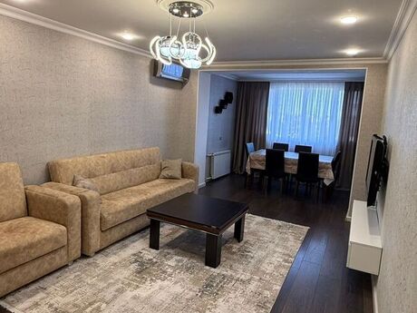 3-room old-build apartment for sale in Gənclik, 75 m², 214 000 AZN, photo 2 / 12