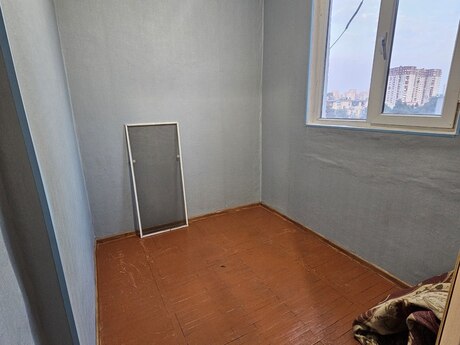 7-ci mikrorayonda 2 otaqlı köhnə tikili mənzil satılır, 43 m², 106 000 AZN, şəkil 4 / 7