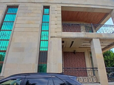 Novxanıda 6 otaqlı həyət evi satılır, 350 m², 365 000 AZN, şəkil 2 / 12