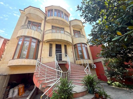 6-room house, 300 m², Osman Mustafayev küçəsi, 580 000 AZN