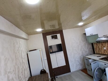 7-ci mikrorayonda 1 otaqlı köhnə tikili mənzil satılır, 30 m², 70 000 AZN, şəkil 2 / 8