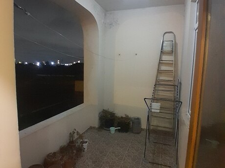 5 otaq · 220 m²