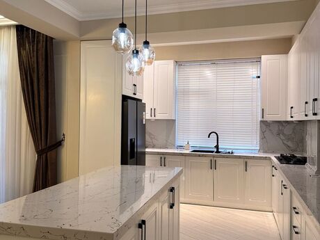 Продаётся 4-комнатная квартира в новостройке, Nəsib bəy Yusifbəyli küçəsi, 175 м², 485 000 AZN, фото 5 / 12