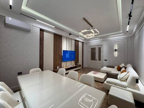 3-room new-build apartment for sale in Renessans Palace, 120 m², 650 000 AZN, photo 3 / 12