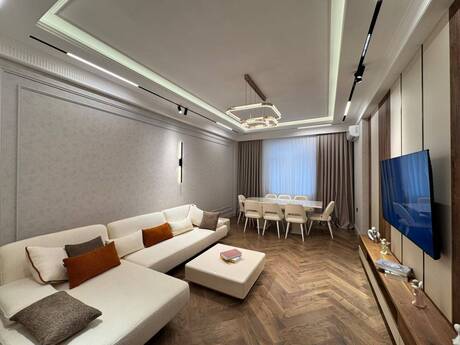 3-room new-build apartment for sale in Renessans Palace, 120 m², 650 000 AZN, photo 4 / 12
