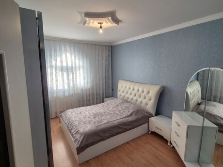 Qurtuluş 93 kompleksində 3 otaqlı yeni tikili mənzil satılır, 75 m², 85 000 AZN, şəkil 3 / 12