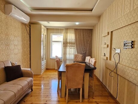 2 rooms · 42 m² · floor 6/6, Qurtuluş 93