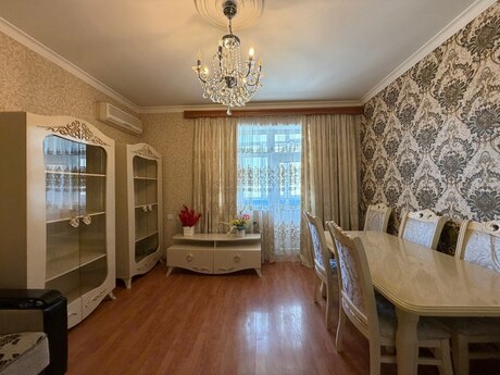 3 otaq · 85 m² · 2/5 mərtəbə, Qurtuluş 93