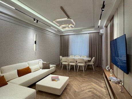 Renessans Palace kompleksində 3 otaqlı yeni tikili mənzil satılır, 120 m², 650 000 AZN, şəkil 3 / 12