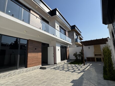 Badamdarda 5 otaqlı həyət evi satılır, 230 m², 585 000 AZN, şəkil 2 / 12