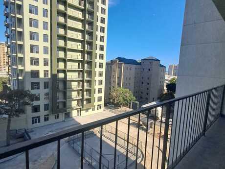 3-room new-build apartment for sale in Parktown Residence, 74 m², 318 000 AZN, photo 3 / 12