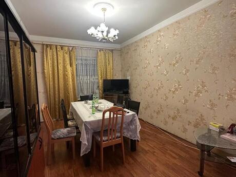 Azadlıq Prospektidə 5 otaqlı köhnə tikili mənzil satılır, 135 m², 259 000 AZN, şəkil 2 / 12