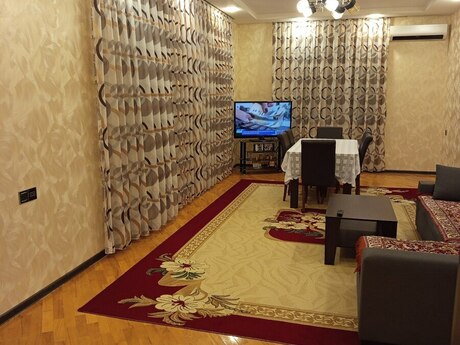4 rooms · 156 m² · floor 1/1, Pirşağı