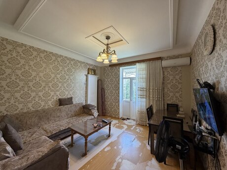 2 otaq · 45 m² · 2/2 mərtəbə, Bakıxanov