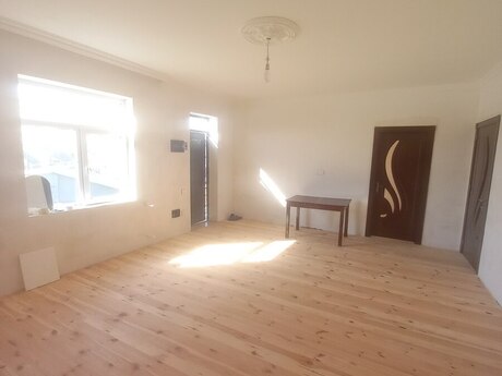 4 otaqlı ev, 200 m², Keşlə, 150 000 AZN