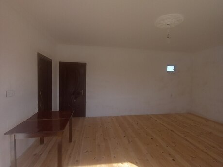 Keşlədə 4 otaqlı həyət evi satılır, 200 m², 150 000 AZN, şəkil 2 / 12
