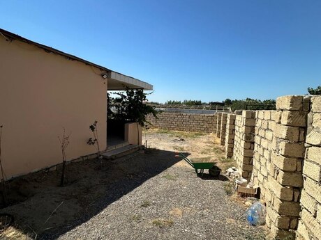 Novxanıda 2 otaqlı həyət evi satılır, 60 m², 53 000 AZN, şəkil 2 / 12