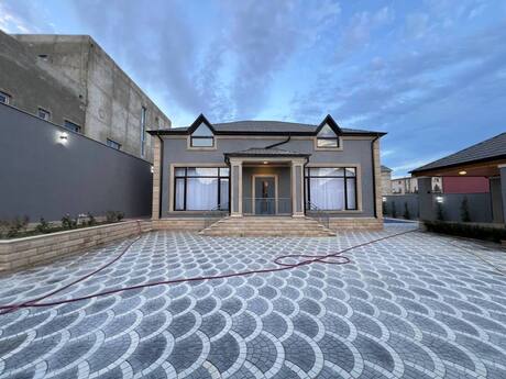 4 otaq · 220 m²
