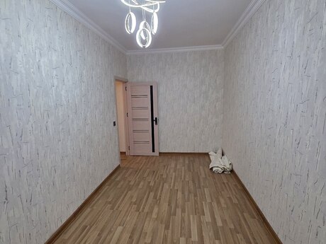 Продаётся 2-комнатная квартира в старом фонде, 7-ci mikrorayon, 50 м², 135 000 AZN, фото 5 / 12