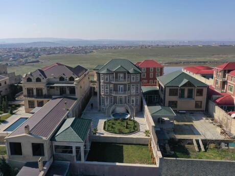 7 otaq · 204 m²