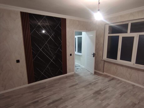 2 otaq · 43 m² · 1/5 mərtəbə, 8-ci mikrorayon