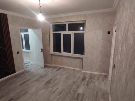 8-ci mikrorayonda 2 otaqlı köhnə tikili mənzil satılır, 43 m², 108 000 AZN, şəkil 2 / 12