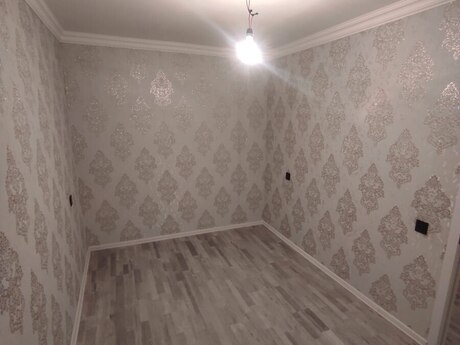 8-ci mikrorayonda 2 otaqlı köhnə tikili mənzil satılır, 43 m², 108 000 AZN, şəkil 3 / 12