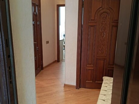 Abşeronda 3 otaqlı yeni tikili mənzil satılır, 87 m², 100 000 AZN, şəkil 2 / 9