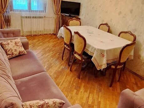 3-room old-build apartment for sale in 7-ci mikrorayon, 70 m², 182 000 AZN, photo 2 / 12
