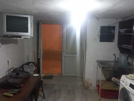 Сдаётся 1-комнатный дом, Binəqədi, 40 м², 200 AZN/мес, фото 2 / 5