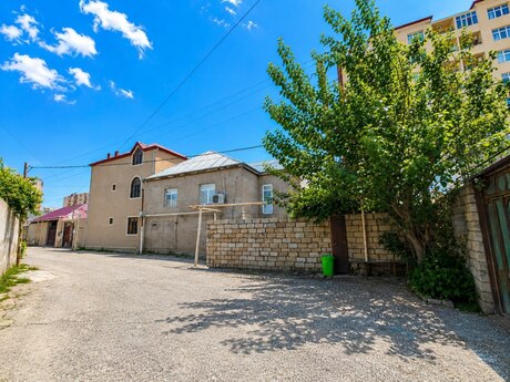 5 otaq · 160 m²