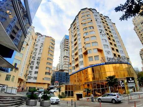 28 Mayda 4 otaqlı yeni tikili mənzil satılır, 170 m², 435 000 AZN, şəkil 2 / 12