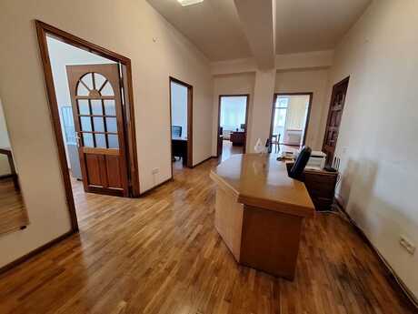 28 Mayda 4 otaqlı yeni tikili mənzil satılır, 170 m², 435 000 AZN, şəkil 3 / 12