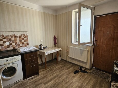 2-room old-build apartment for sale in Azadlıq Prospekti, 48 m², 89 000 AZN, photo 2 / 12