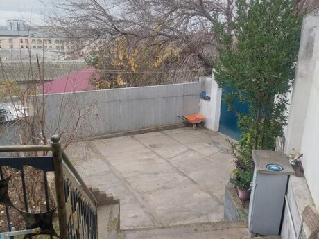 4 otaq · 220 m² · 1/1 mərtəbə, Biləcəri