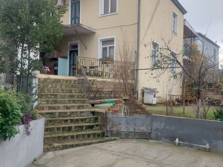Biləcəridə 4 otaqlı həyət evi satılır, 220 m², 227 000 AZN, şəkil 2 / 12