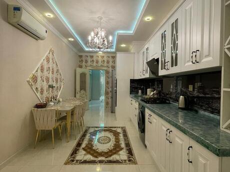 Продаётся 3-комнатная квартира в новостройке, Şah İsmayıl Xətai, 165 м², 385 000 AZN, фото 2 / 12