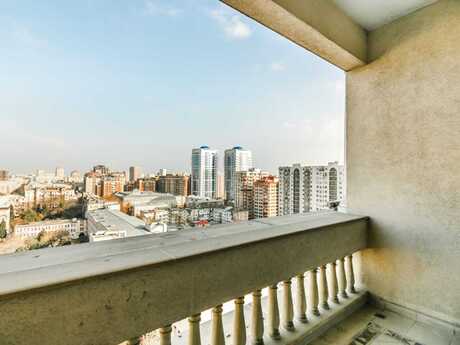 Bakıxanovda 4 otaqlı yeni tikili mənzil kirayə verilir, 240 m², 3 000 AZN/ay, şəkil 5 / 12