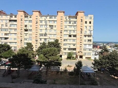 3 otaq · 83 m²