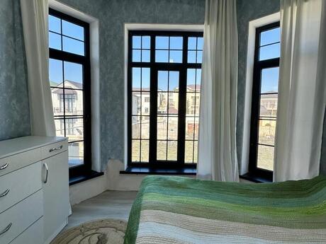 4 otaq · 190 m² · 1/1 mərtəbə, Badamdar