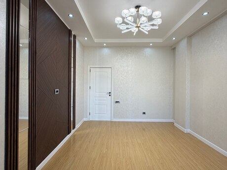 Yeni Bakı kompleksində 3 otaqlı yeni tikili mənzil satılır, 74 m², 133 000 AZN, şəkil 3 / 12